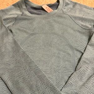 Light blue swiftly tech